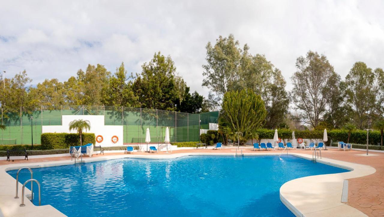 4 Bedroom Apartment In Puerto Banus 150 Meters From The Beach Marbella Eksteriør bilde