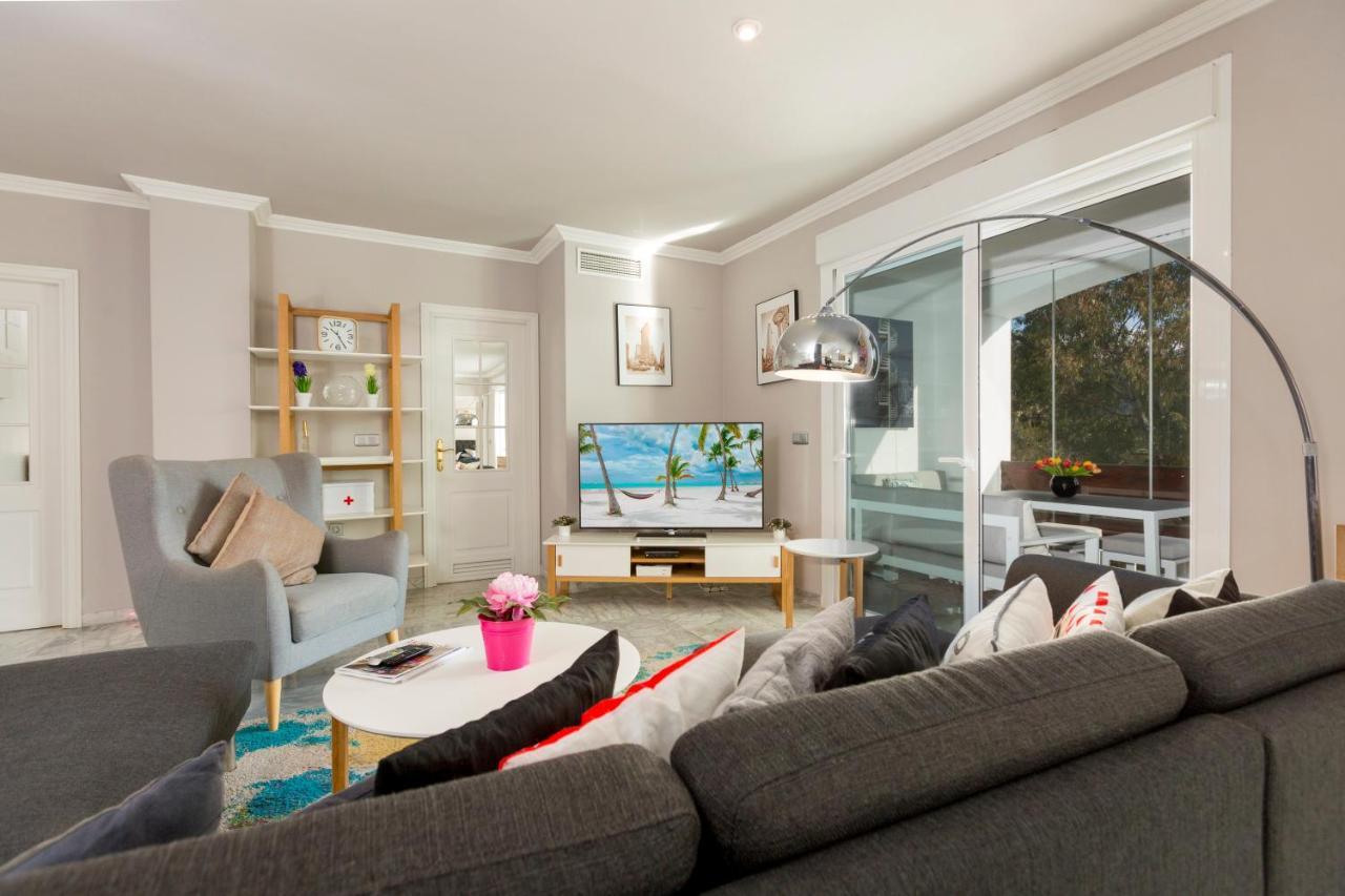 4 Bedroom Apartment In Puerto Banus 150 Meters From The Beach Marbella Eksteriør bilde