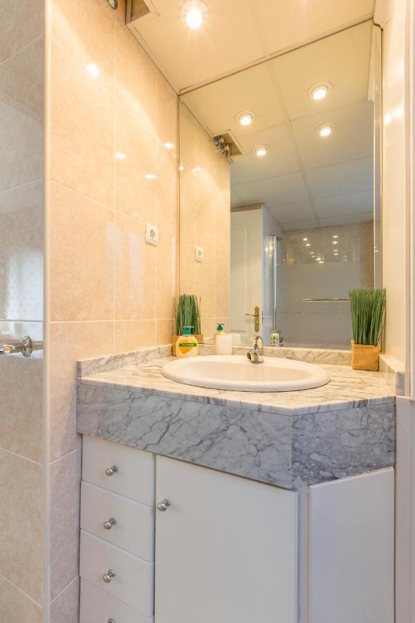 4 Bedroom Apartment In Puerto Banus 150 Meters From The Beach Marbella Eksteriør bilde