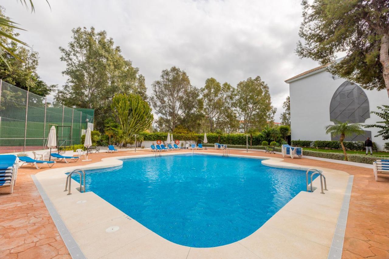 4 Bedroom Apartment In Puerto Banus 150 Meters From The Beach Marbella Eksteriør bilde
